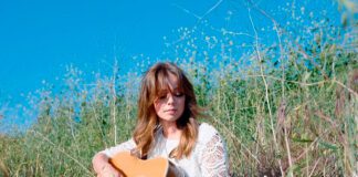 Ruth Radelet retorna com a faixa “Leaving The Table”, cover de Leonard Cohen