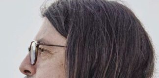 Foo Fighters lança o single “Show Me How” com participação da filha de Dave Grohl
