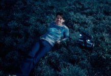 Harry Styles ajuda um robô em busca do amor no videoclipe de “Satellite”