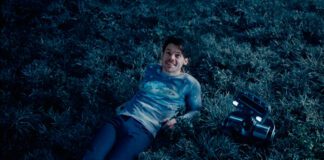 Harry Styles ajuda um robô em busca do amor no videoclipe de “Satellite”