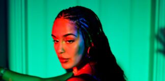 Jorja Smith lança o single sensual e envolvente “Little Things”