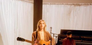 The Japanese House colabora com Matty Healy, do The 1975, no single “Sunshine Baby”