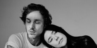 TUM, duo formado por Lovefoxxx e Chuck Hipolitho, lança o single “DTF”