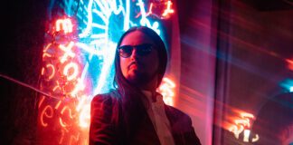 Louie Rubio retorna com um groove ensolarado e sedutor no single “Mar y Sol”