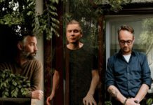 8 discos para ouvir hoje: Sigur Rós, Queens of the Stone Age, Quadra, Django Django e mais