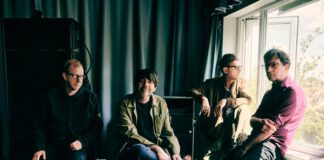 Blur lança edição deluxe de ‘The Ballad of Darren’ com as faixas “The Rabbi” e “The Swan”