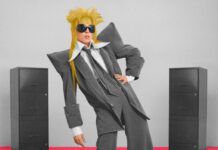 Dorian Electra anuncia o album ‘Fanfare’ e lança o single “anon”