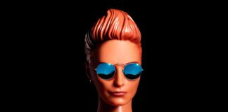 La Roux invade o universo de Barbie e Ken na canção “Malibu Barbie”