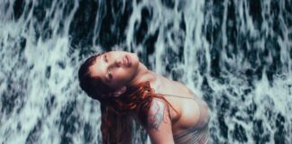 Eartheater anuncia o álbum ‘Powders’ e lança o single “Pure Smile Snake Venom”