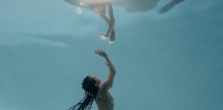 Jamila Woods enfrenta desafios para manter uma relação no single “Boomerang”