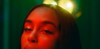 Jorja Smith revela a faixa-título e repertório do álbum ‘falling or flying’