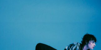 Ana Frango Elétrico lança o single “Insista em Mim” do álbum ‘Me Chama de Gato Que Eu Sou Sua’