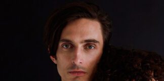 NZCA LINES, projeto solo de integrante do Metronomy, lança o EP ‘Universal Heartbreak’