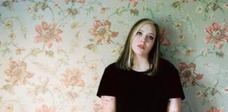 Soccer Mommy lança EP ‘Karaoke Night’ com covers de Taylor Swift, Slowdive e mais