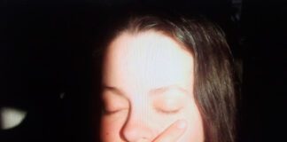 Tirzah lança de surpresa o álbum ‘trip9love…???’ produzido por Mica Levi