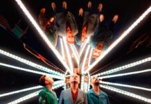 Two Door Cinema Club dá início a uma nova era com o single “Sure Enough”