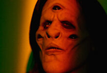 M83 lança “Mirror”, faixa escondida do álbum ‘Hurry Up, We’re Dreaming’