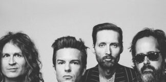 The Killers lança a coletânea ‘Rebel Diamonds’ com a faixa inédita “Spirit”