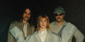 Paramore lança cover da clássica “Burning Down The House” do Talking Heads