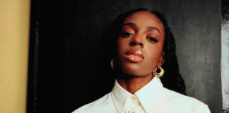 Cat Burns busca encontrar amor e companhia no single “alone”