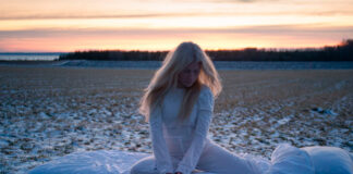 ionnalee anuncia o álbum ‘CLOSE YOUR EYES’ e lança o single “innocence of sound”