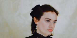 Jane Penny, do TOPS, lança o single “Beautiful Ordinary” do EP solo ‘Surfacing’