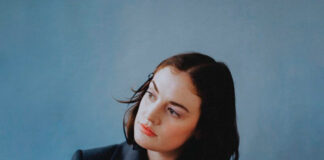 Jane Penny, do TOPS, lança o single “Wear You Out” do EP solo ‘Surfacing’