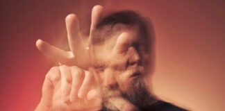 John Grant revela o single “The Child Catcher” do álbum ‘The Art of the Lie’