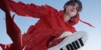 Porter Robinson anuncia o álbum ‘SMILE! :D’ e lança o single “Knock Yourself Our XD”