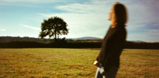 Beth Gibbons, do Portishead, lança o single “Lost Changes” do álbum solo ‘Lives Outgrown’