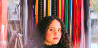 Lido Pimienta lança a faixa “He Venido al Mar” da trilha sonora do filme ‘Calladita’