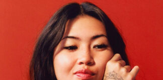 beabadoobee canta sobre a busca por clareza e paz de espírito no single “Beaches”