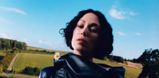 Kelly Lee Owens transmite uma sensação de liberdade e escapismo com o single “Higher”