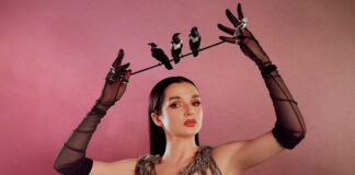Poppy aborda traição, hipocrisia e desilusão no furioso single “they’re all around us”