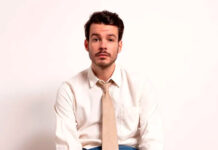 Rex Orange County evoca pura nostalgia com seus discos favoritos no single “2008”