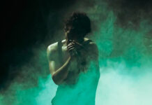 TR/ST compartilha uma desilusão amorosa na faixa-título do álbum ‘Performance’