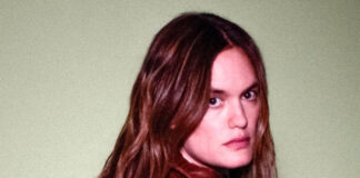 Wet canta sobre se sentir preso em um ciclo de arrependimentos no single “Rosy”