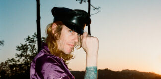 9 discos para ouvir hoje: Christopher Owens, Confidence Man, Kelly Lee Owens, Jordana e mais