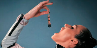 Poppy lança as faixas “crystallized” e “the cost of giving up” do álbum ‘Negative Spaces’