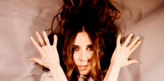 PJ Harvey e Tim Phillips lançam cover de clássico do Joy Division para a série da Apple TV+