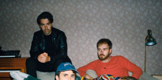 Girl Scout aborda os sentimentos complexos de amizades que estão se desfazendo no single “Honey”