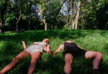 Hildegard compartilha o single “No Other Mind”, descarte do álbum ‘Jour 1596’