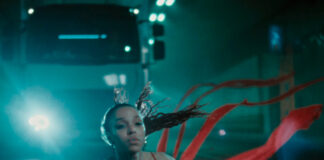 FKA twigs lança videoclipe de “Striptease”, single do álbum ‘EUSEXUA’