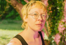 Daughter of Swords mergulha nos horrores do capitalismo no single “Money Hits”