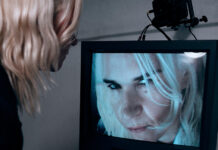 HAAi expressa a angústia de se sentir perdida num relacionamento em “Can’t Stand To Lose”