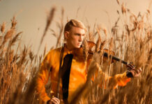 Patrick Wolf anuncia ‘Crying The Neck’, seu primeiro álbum em 13 anos, e lança o single “Dies Irae”