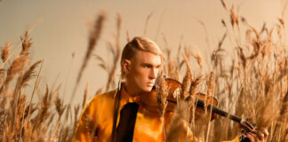Patrick Wolf anuncia ‘Crying The Neck’, seu primeiro álbum em 13 anos, e lança o single “Dies Irae”