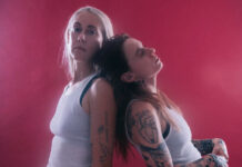 Julien Baker e TORRES cantam sobre um amor turbulento no single “Dirt”