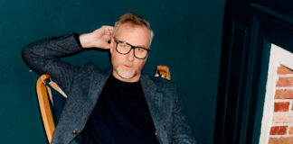 Matt Berninger, do The National, anuncia disco solo e lança o single “Bonnet Of Pins”