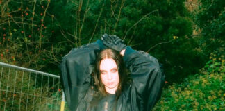 MØ enfrenta o peso das expectativas impossíveis no single “Keep Moving”